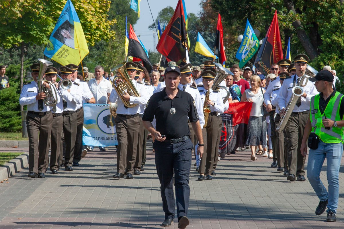 За порядком следили патрульные За порядком следили патрульные