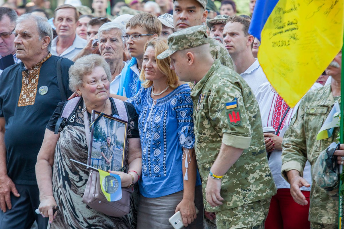 Люди рассказывали о своих героях Люди рассказывали о своих героях