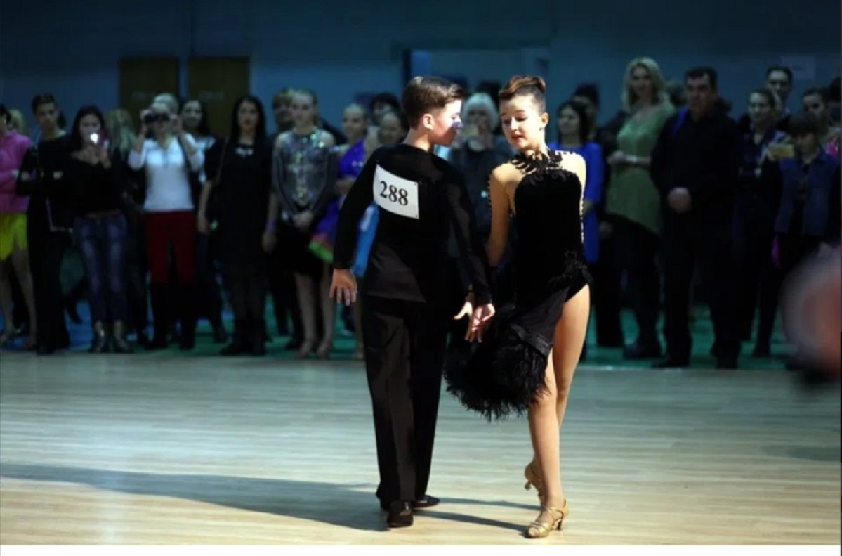 Танцевально-спортивный клуб «ХАРИЗМА» - это территория танца для детей и взрослых Танцевально-спортивный клуб «ХАРИЗМА» - это территория танца для детей и взрослых