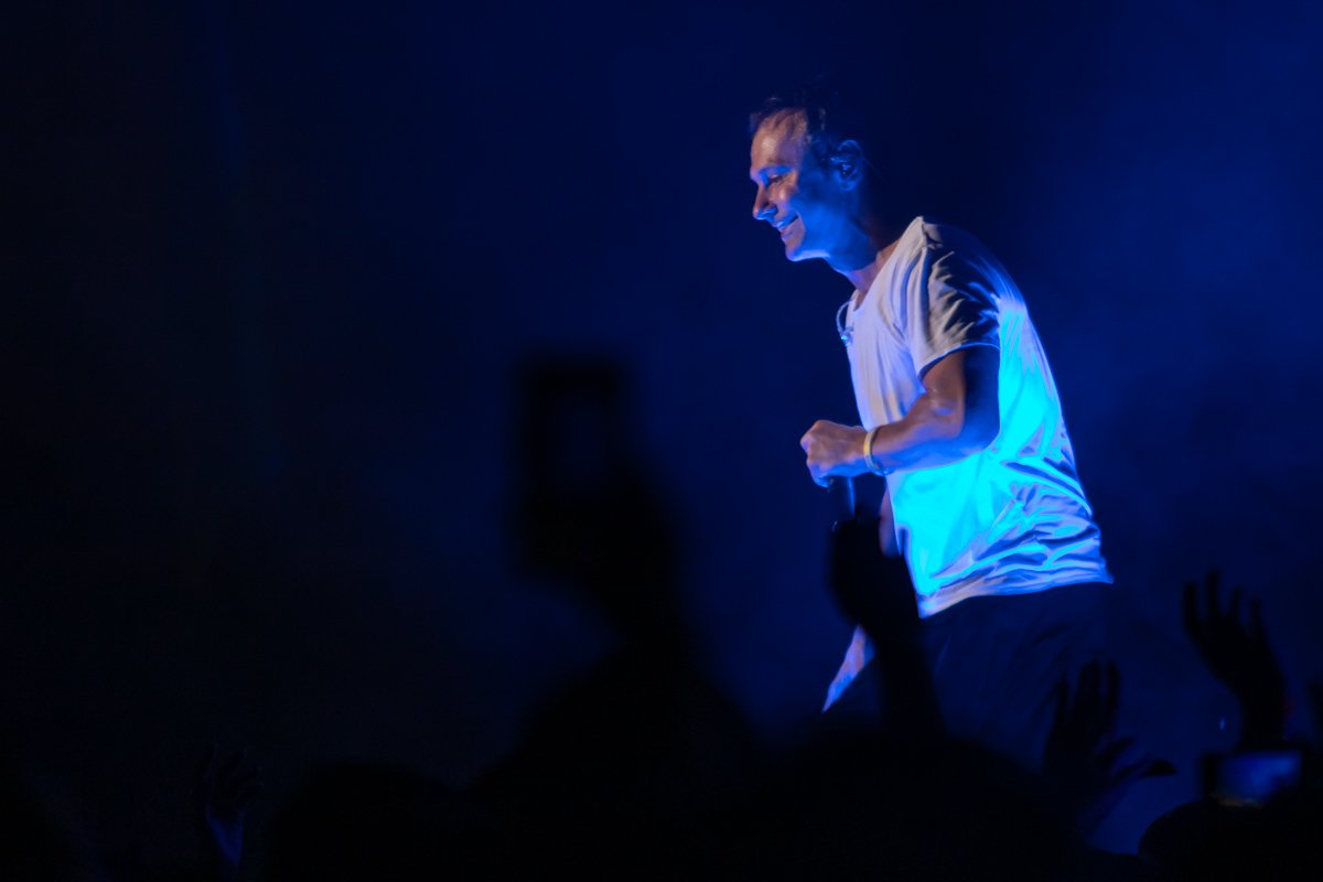 Вечер был наполнен улыбками