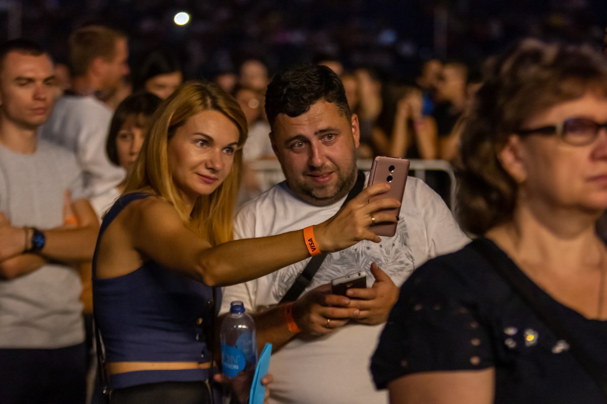 Так, давай уже сэлфи, что значит не хочу?