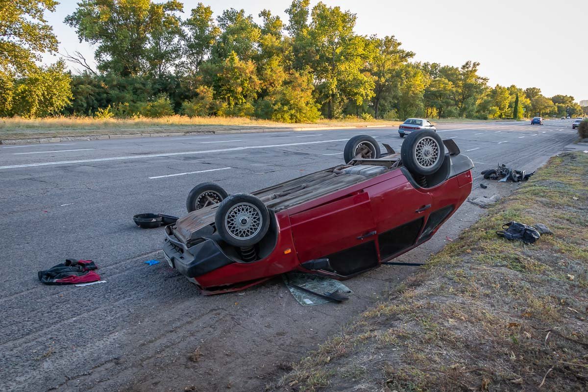 Напоролся на бордюр Напоролся на бордюр