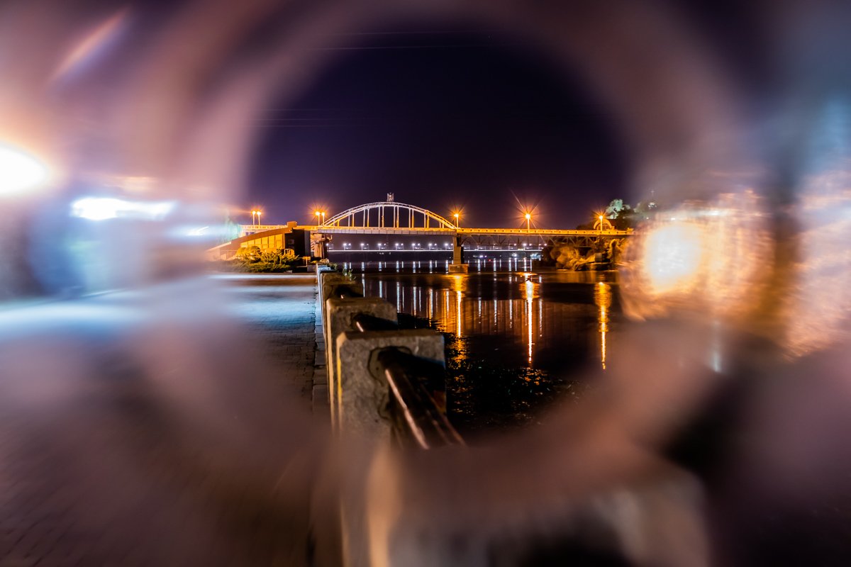 Пешеходный мост на Монастырский остров