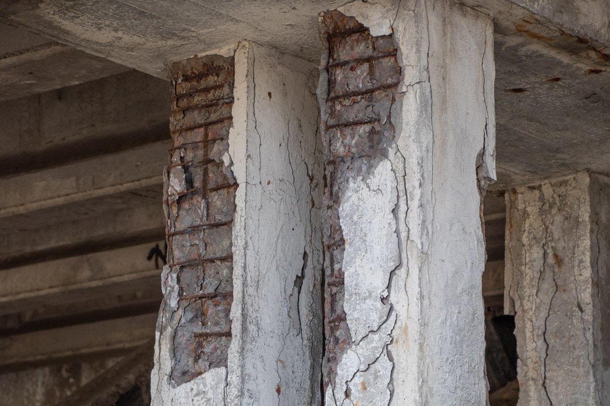 Жители города могут проголосовать, нужен ли мосту на Слобожанском ремонт 