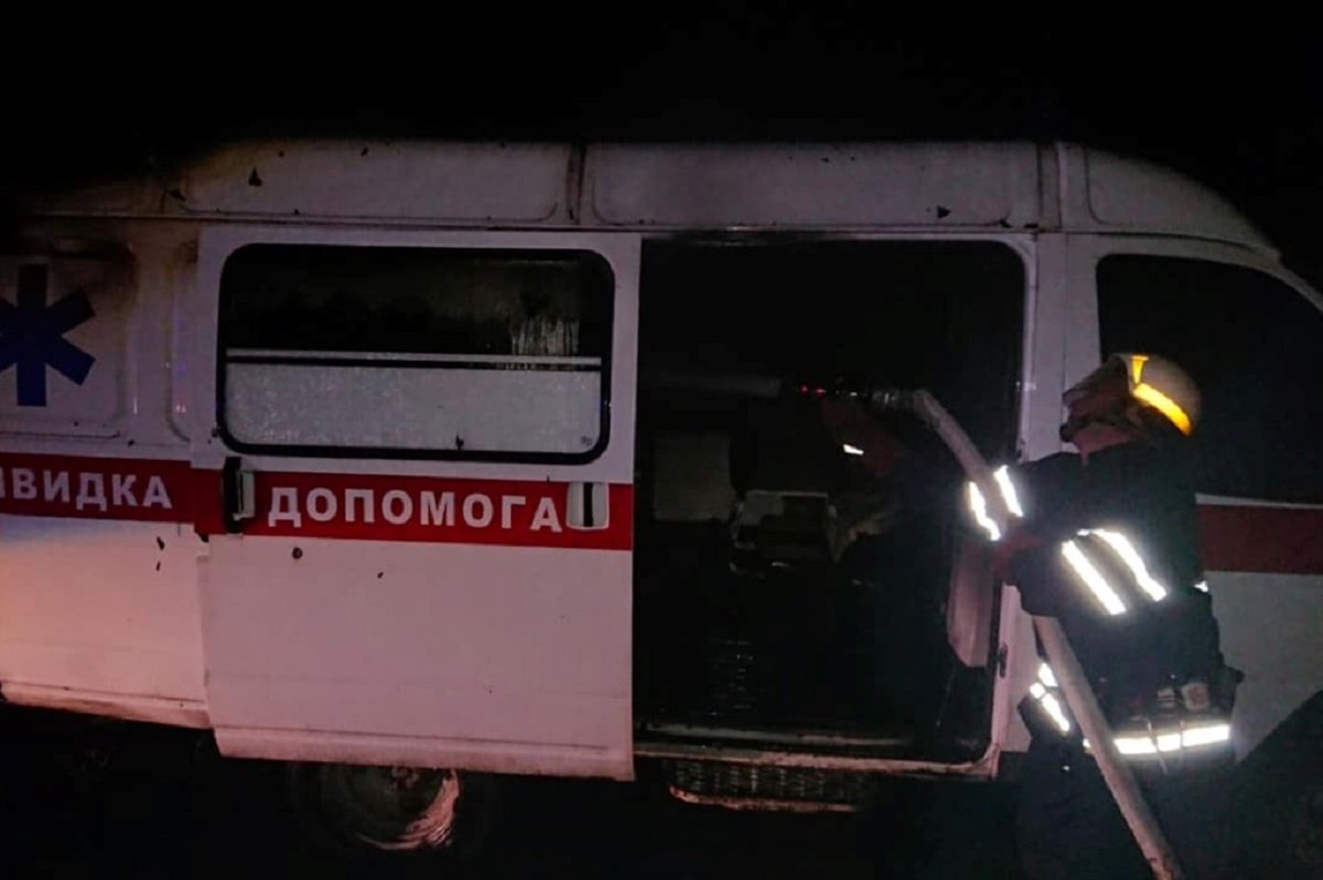 В Каменском во время движения загорелся автомобиль скорой медицинской помощи