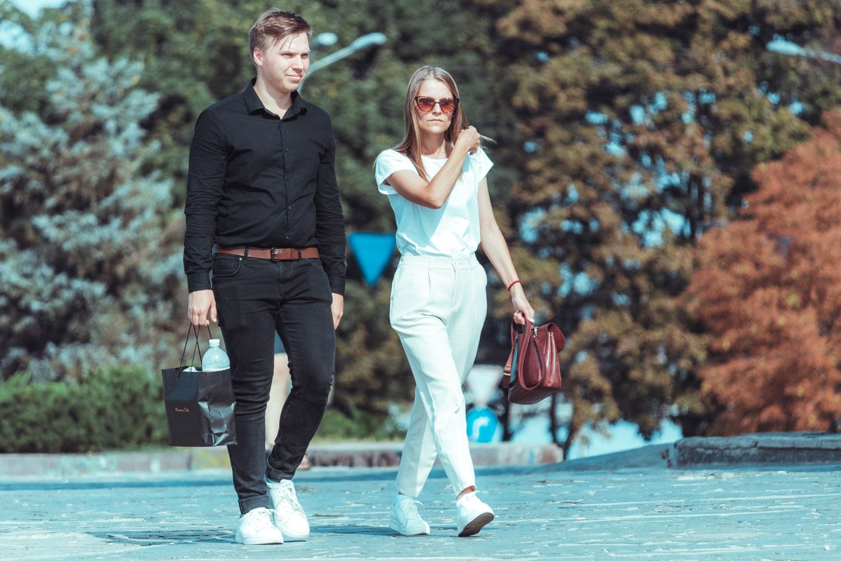 Люди в черном/Люди в белом