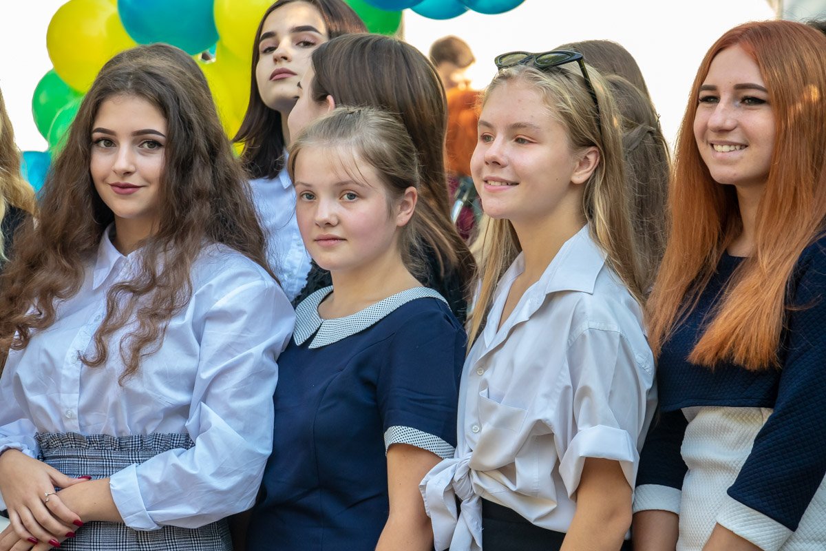 А вот и фото для выпускного альбома