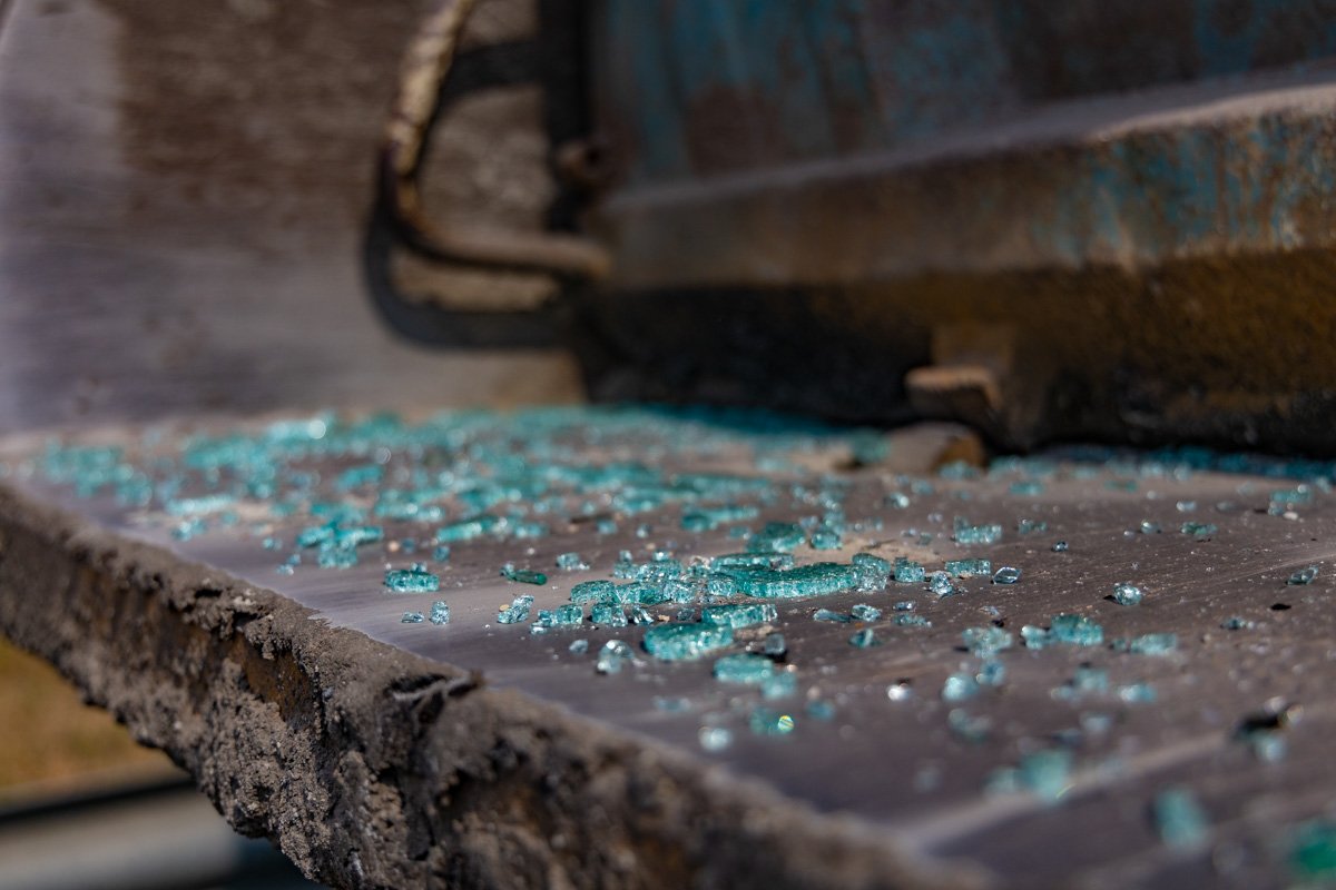 О причастности к аварии выдавали мелкие детали