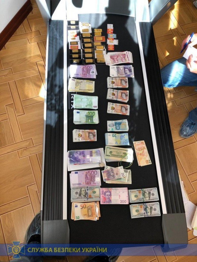 В Днепре разоблачили владельцев аптек, которые спонсировали "ДНР" 1