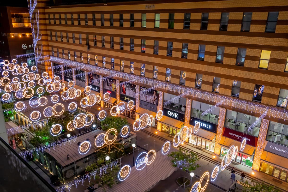 С высоты открывается волшебный вид С высоты открывается волшебный вид