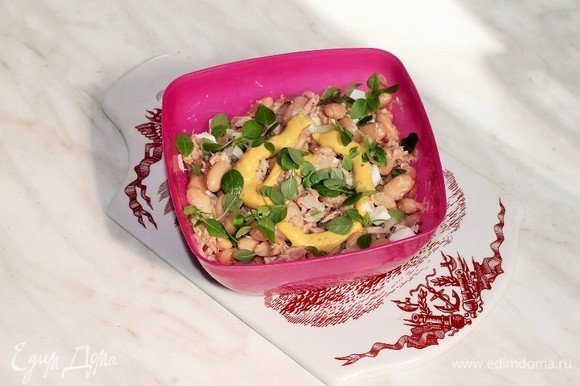 Полезные и вкусные рецепты: как приготовить рыбный салат с семечками 1