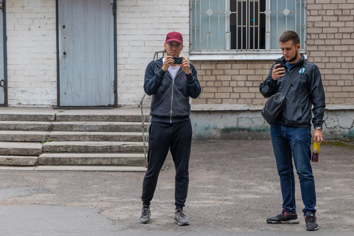 Когда ты "тихарь", который должен все снимать, но снимают тебя Когда ты "тихарь", который должен все снимать, но снимают тебя