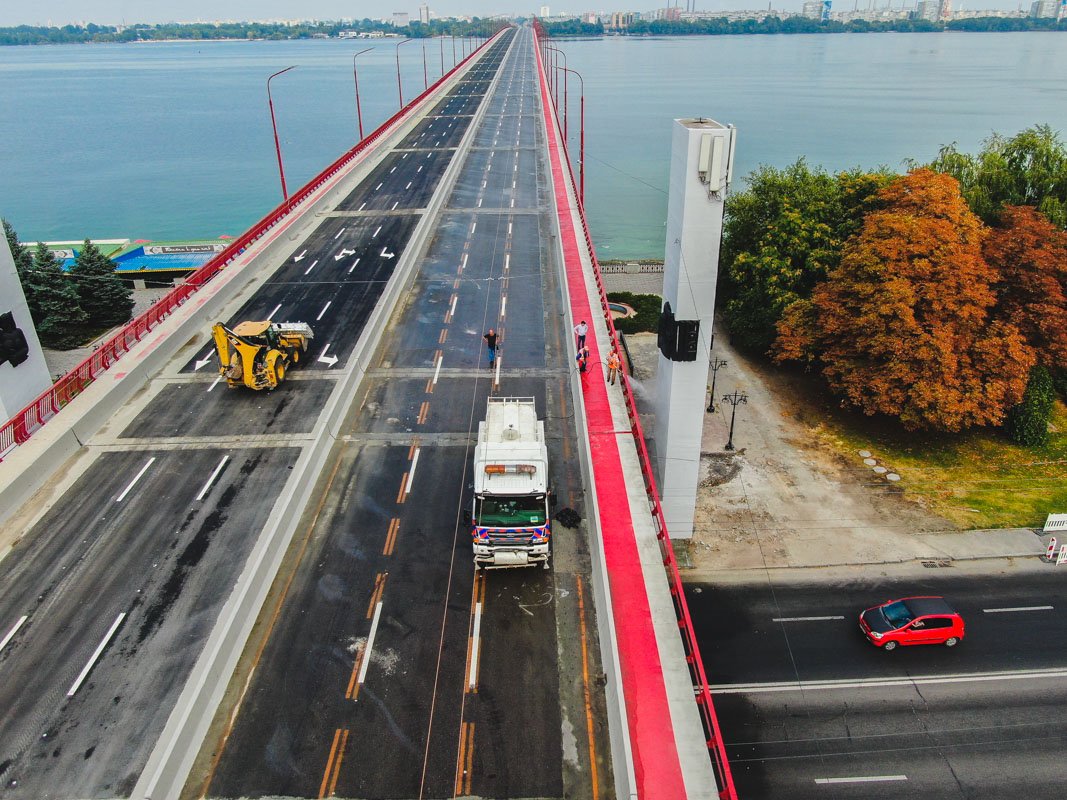 Расставляют штрихи Расставляют штрихи