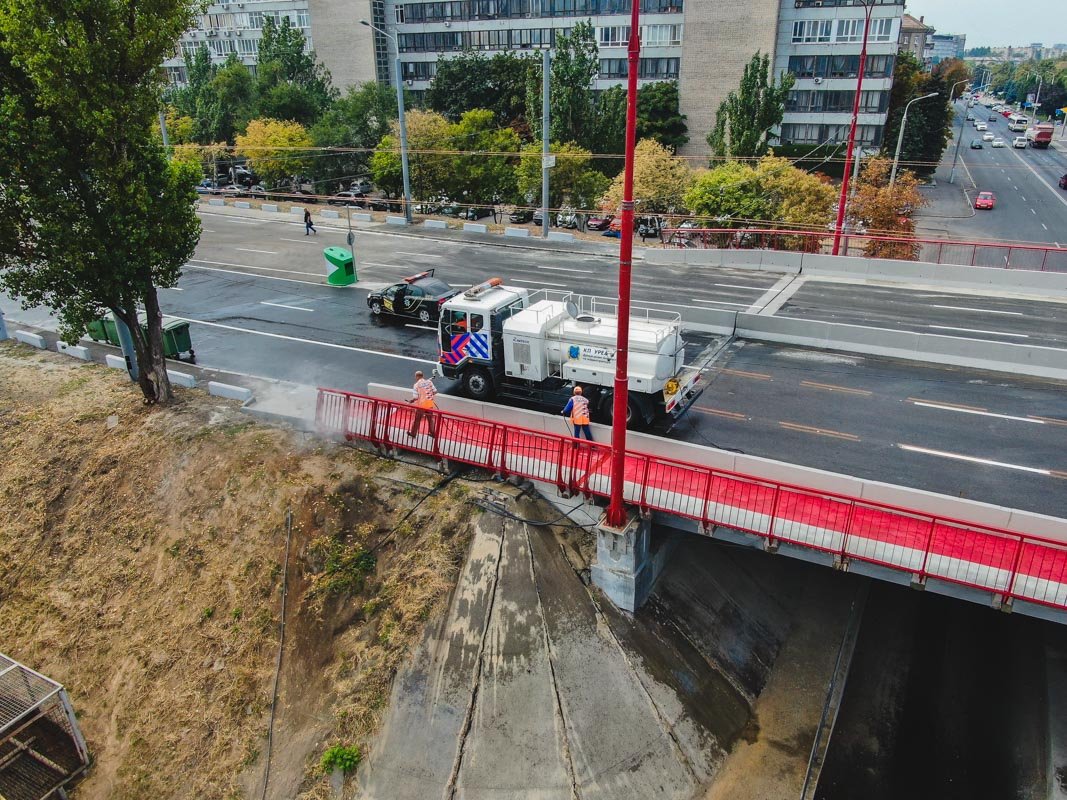 Новый зеленый отбойник Новый зеленый отбойник