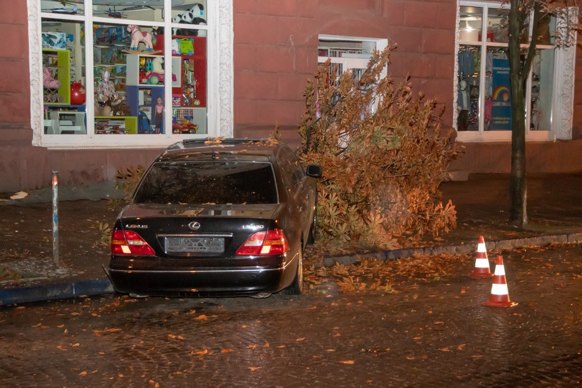 Движение транспорта не затруднено  Движение транспорта не затруднено