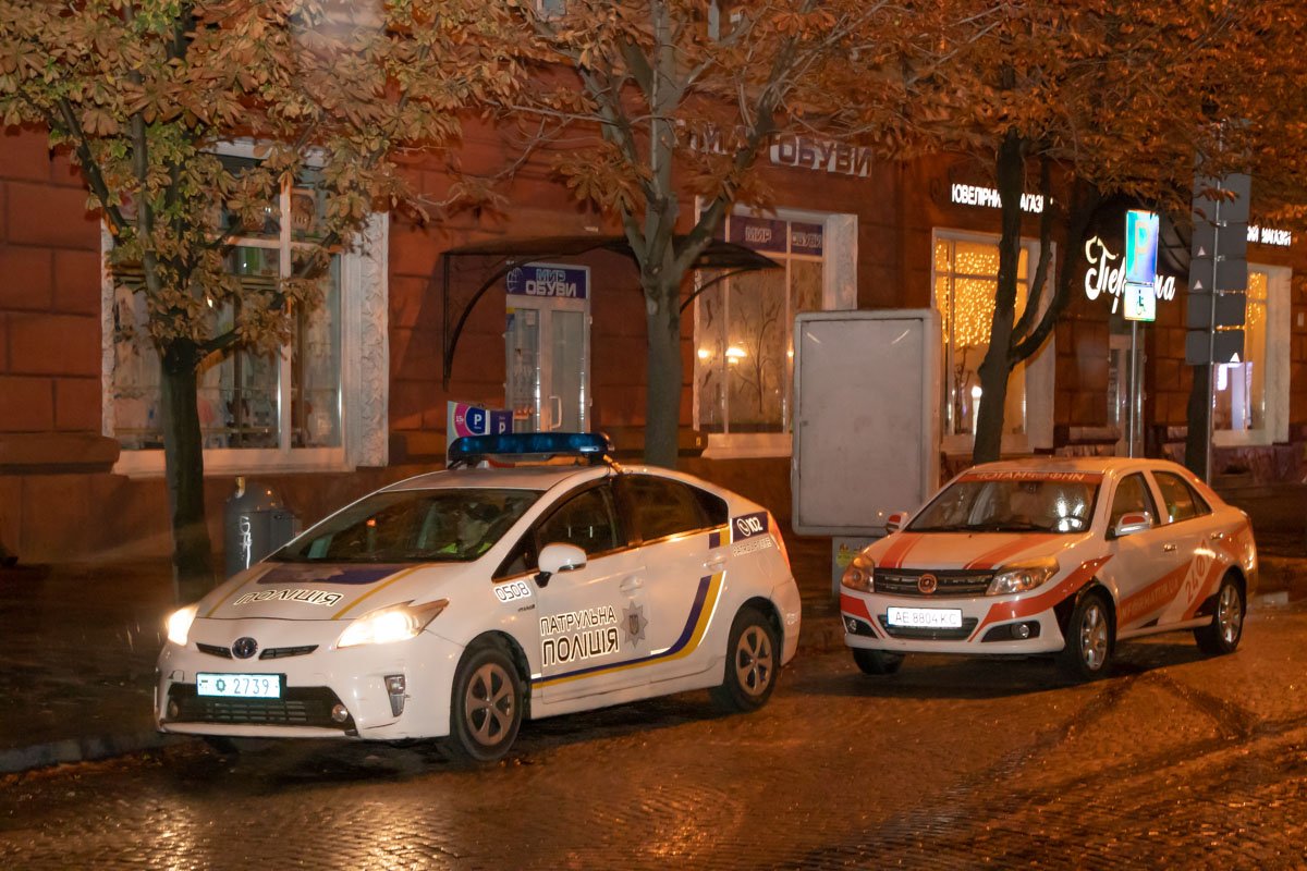 Патрульные вызвали на место следователя по ДТП Патрульные вызвали на место следователя по ДТП