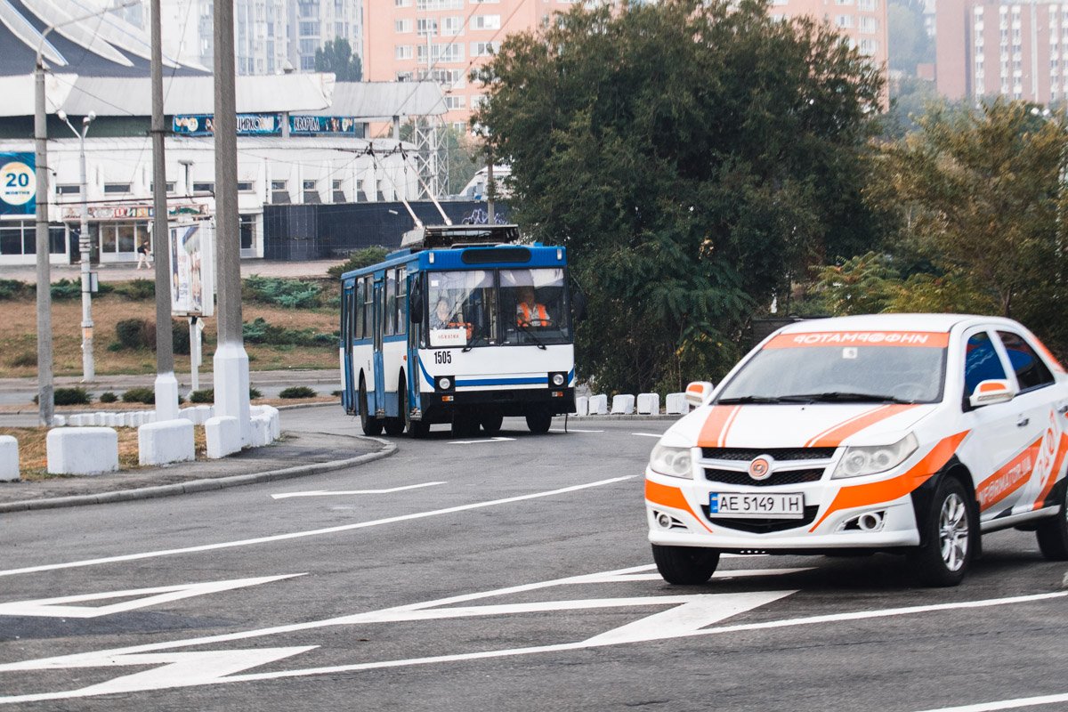 Кроме этого, сегодня будут тестировать новую троллейбусную линию