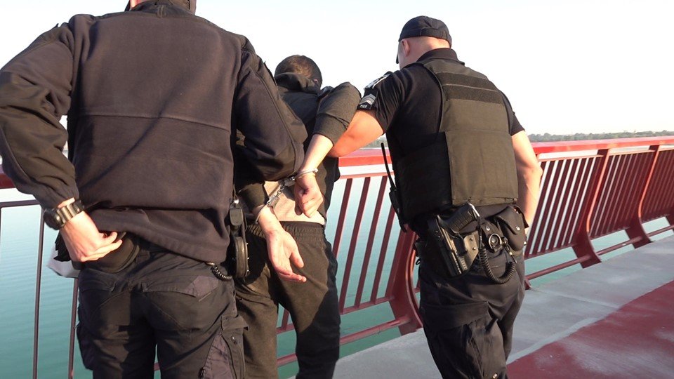 Мужчину передали правоохарнителям 