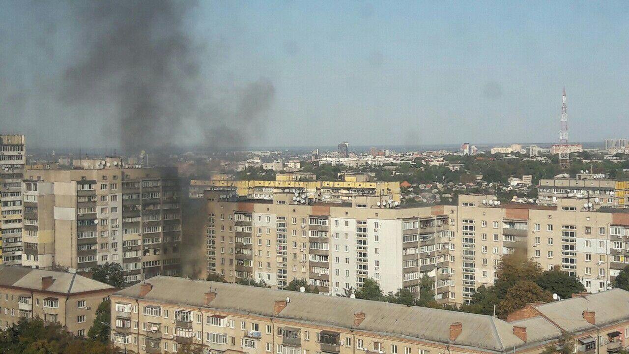 Дым был виден издалека Дым был виден издалека