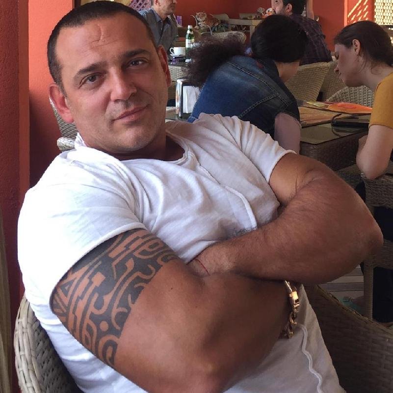 Блогер, писатель, политик. Автор книг История мира в 88 главах и История для ленивых