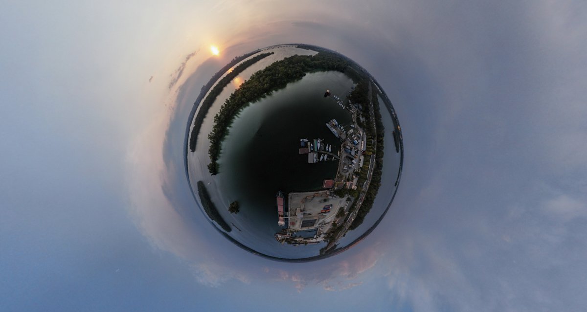 Место, в котором почему-то хочется говорить шепотом