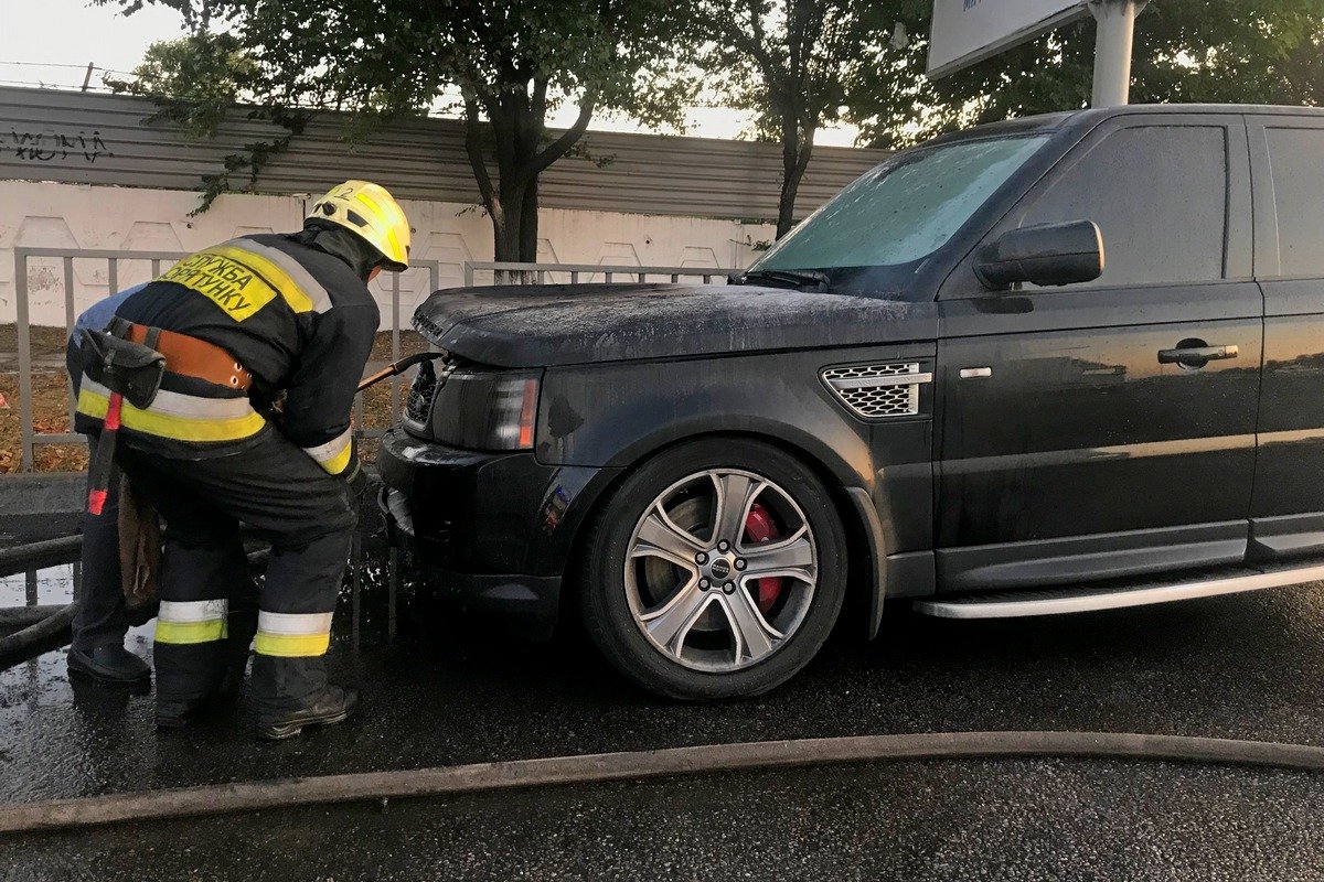 Первыми на место происшествия подъехал патрульный экипаж