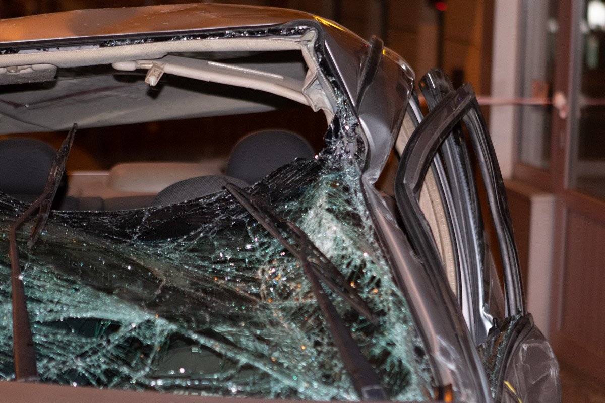 Водитель немца даже не успел среагировать, что бы хоть как то избежать столкновения с легковушкой Водитель "немца" даже не успел среагировать, что бы хоть как то избежать столкновения с легковушкой