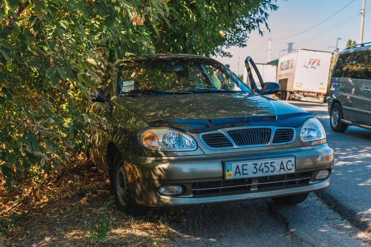 Движение транспорта на этом участке дороги затруднено