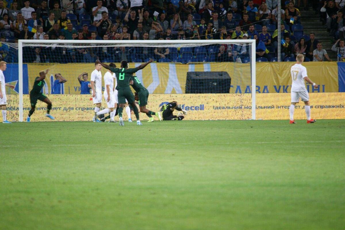Сборная Украины уступает сборной Нигерии 0:1 2