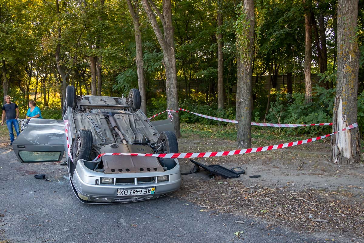 На улице Космической ВАЗ столкнулся с DAF и перевернулся На улице Космической ВАЗ столкнулся с DAF и перевернулся