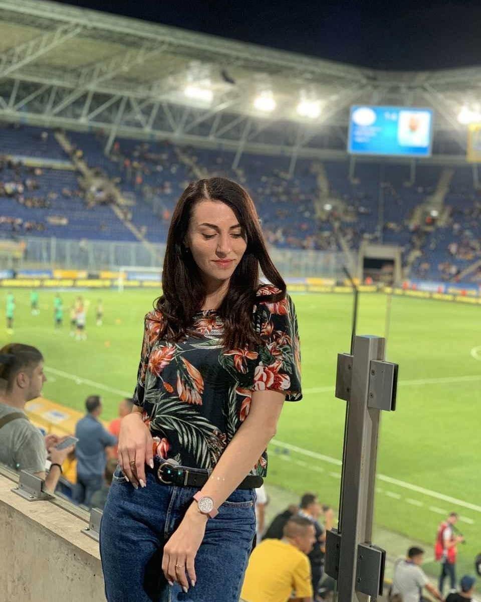 Пока спортсмены разминаются, можно сделать фото на память Пока спортсмены разминаются, можно сделать фото на память