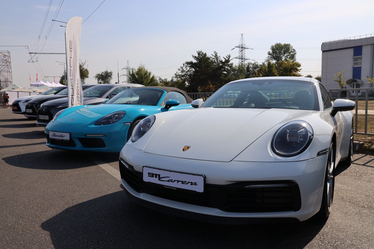 Слишком много Porsche Слишком много Porsche