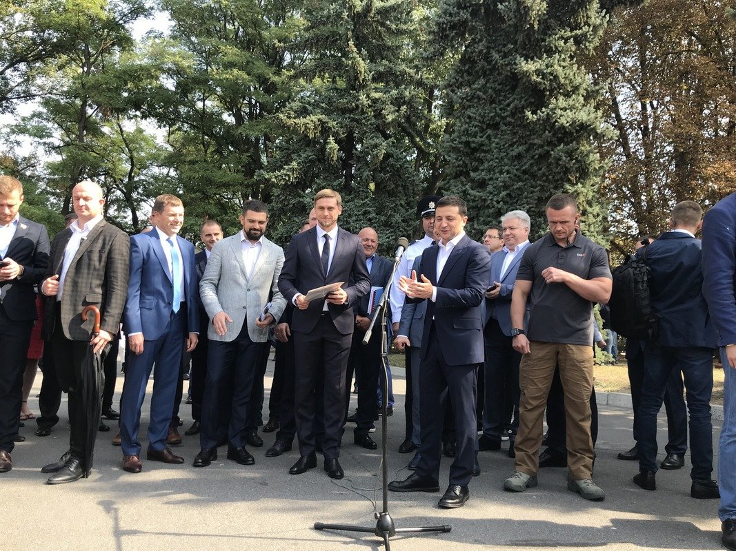 В Днепре Зеленский представил нового губернатора В Днепре Зеленский представил нового губернатора