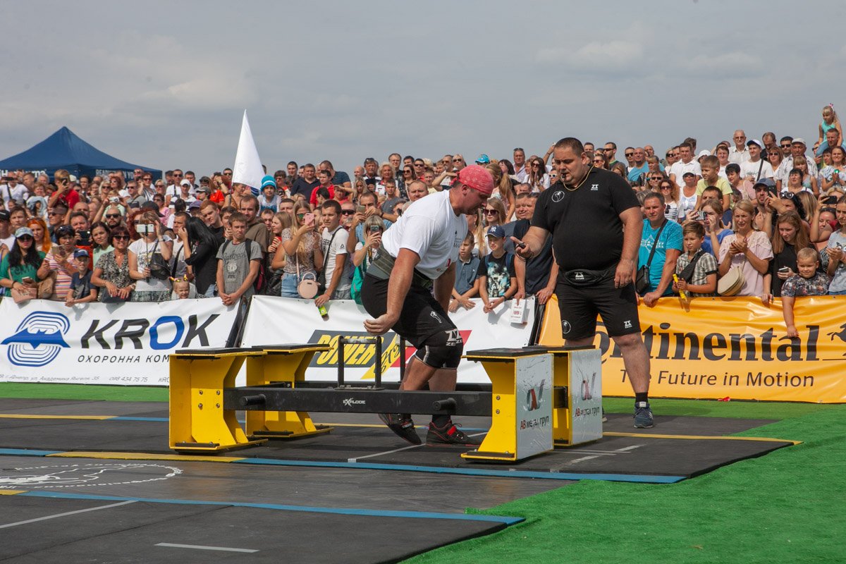 Один из самых тяжелых снарядов на соревнованиях Один из самых тяжелых снарядов на соревнованиях