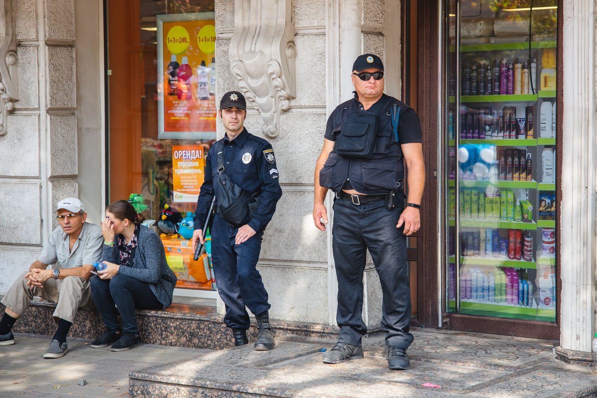 Полиция на чеку Полиция на чеку