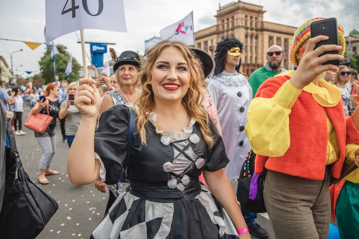 Девушки Днепра великолепны Девушки Днепра великолепны