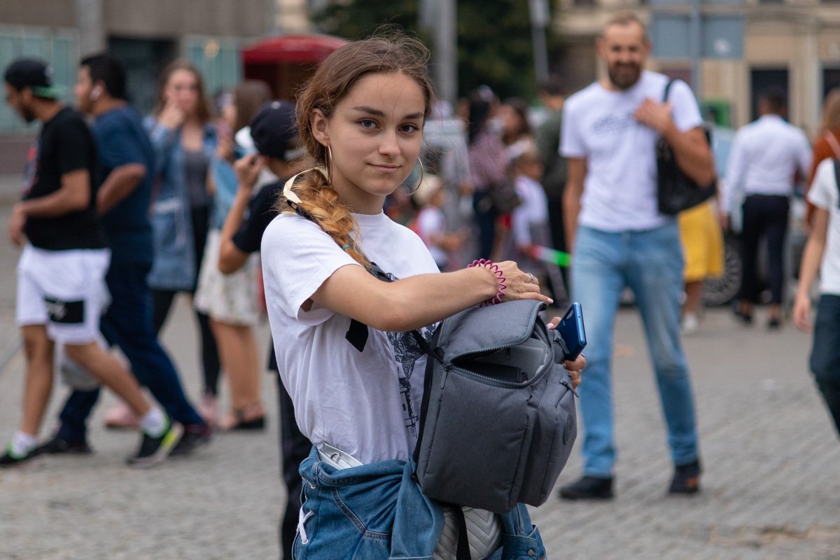 У меня есть крутой рюкзак, а у тебя нет У меня есть крутой рюкзак, а у тебя нет