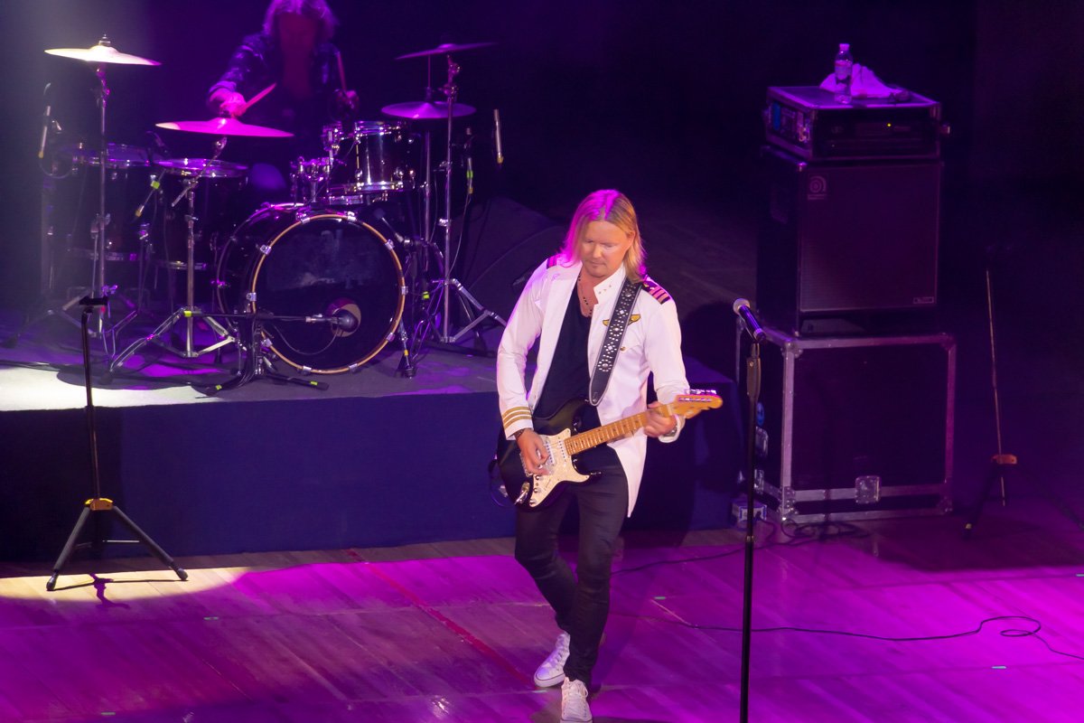 В Днепре в ДК «Металлург» выступила легендарная группа Secret Service 12