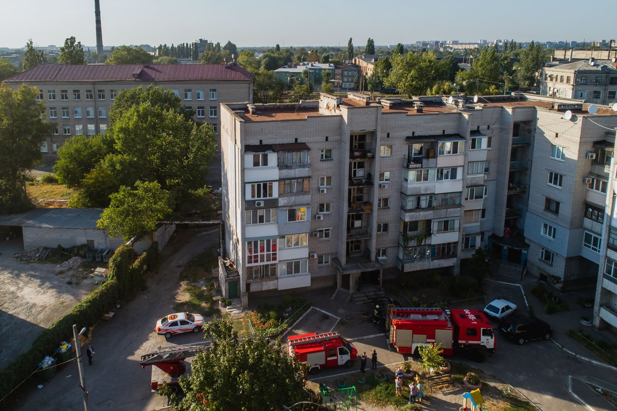 Собрался весь двор Собрался весь двор