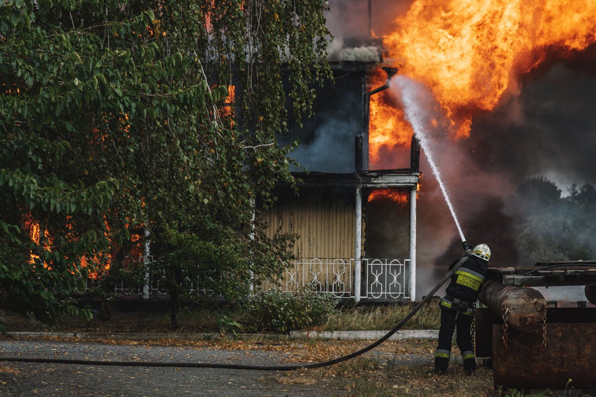 На место оперативно прибыли спасатели На место оперативно прибыли спасатели