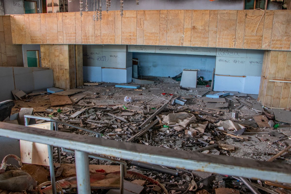 Стены многое скажут