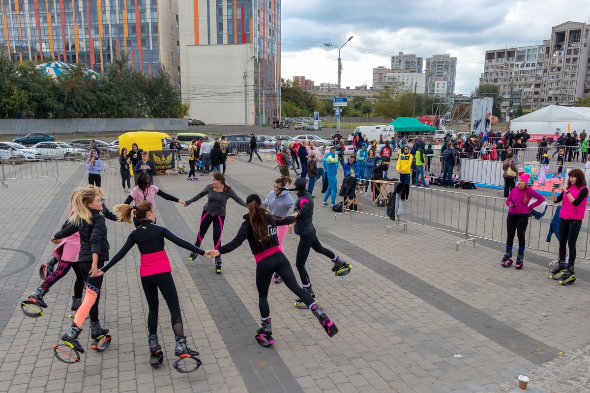 Погода - самое то для тренировки по kangoo jumps