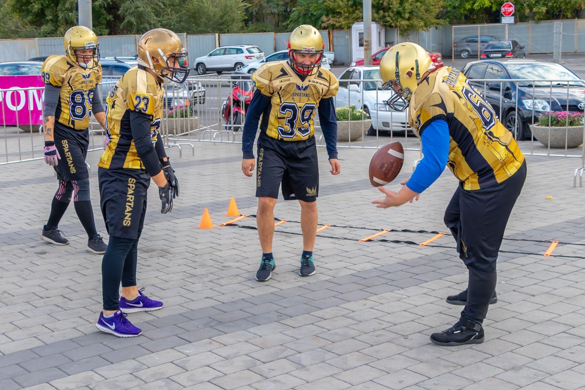 Пробовал свои силы в американском футболе?