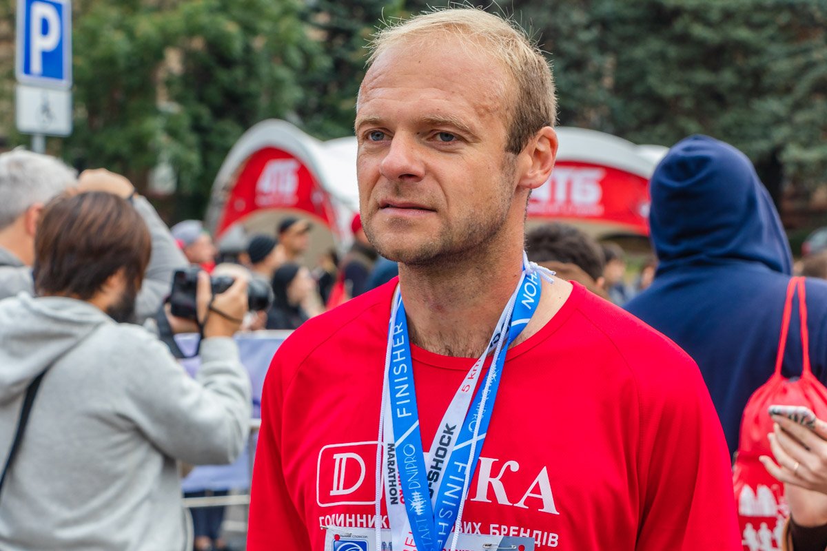 Уставший, но счастливый Уставший, но счастливый