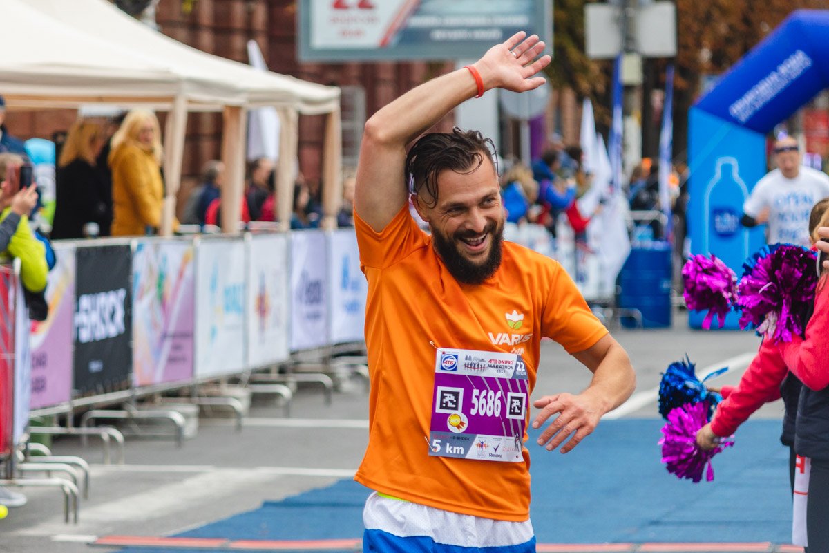 Передает приветы всем, кто не успел прибежать первыми 