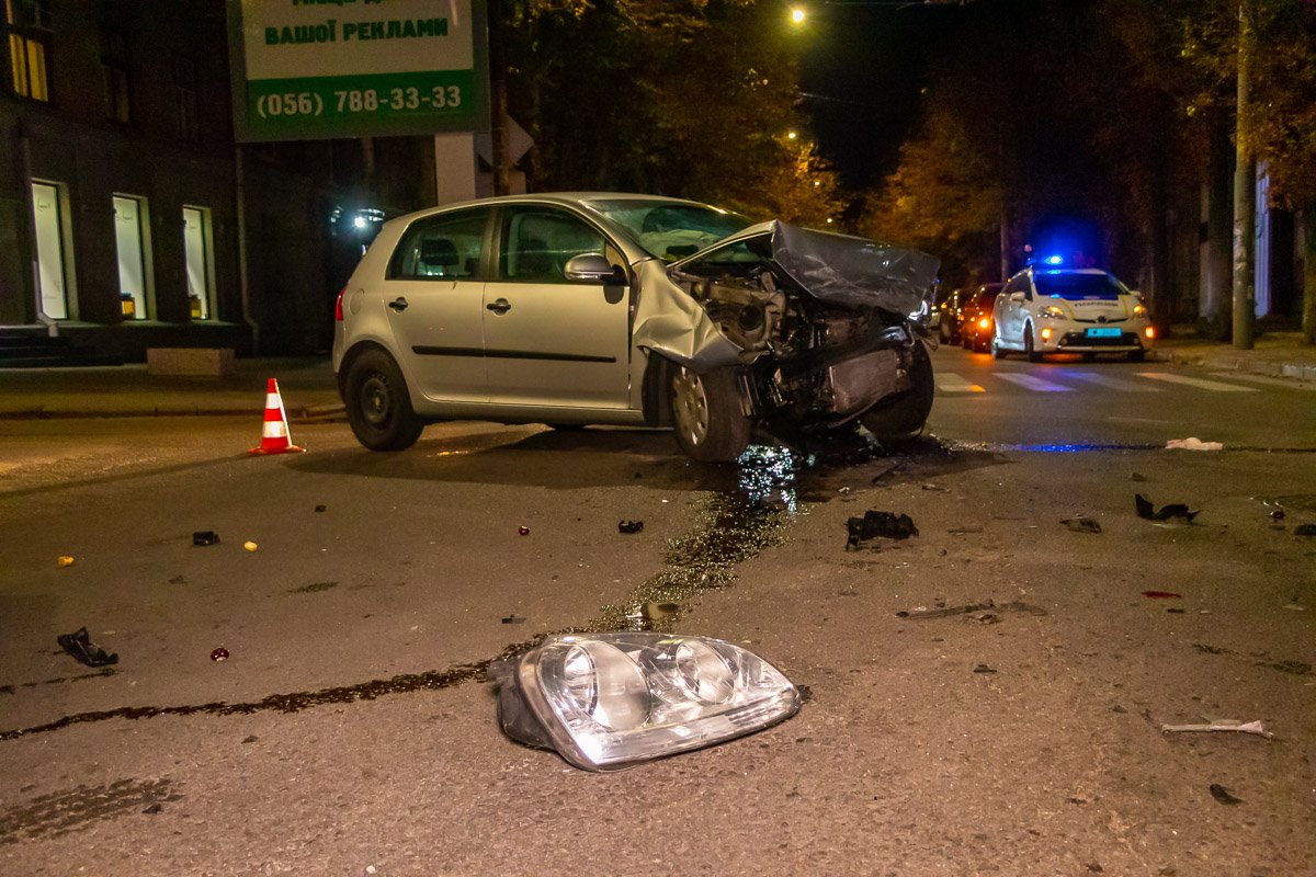 В Toyota больше всех досталось пассажиру, который сидел на заднем сиденье