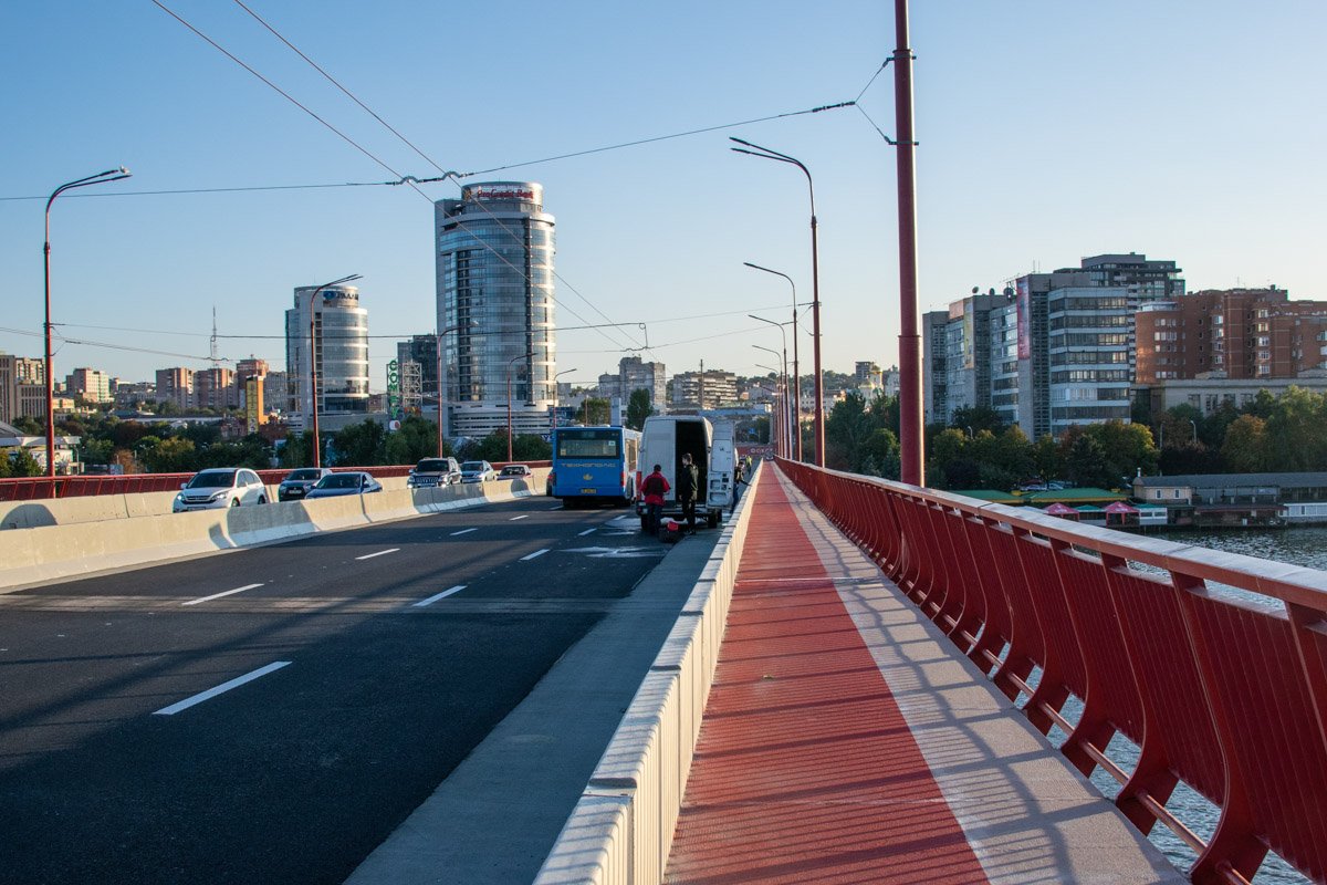 Водители жалуются на люки
