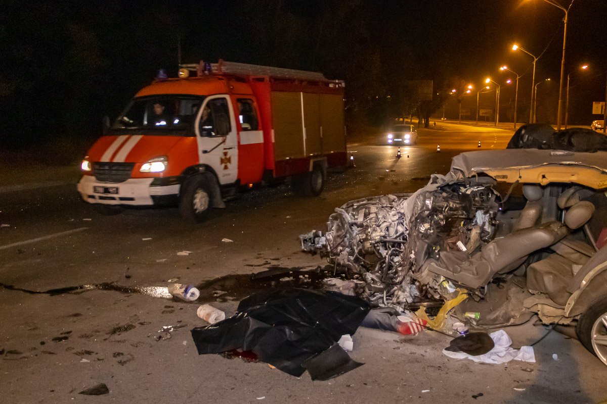 23 сентября, на левом берегу на съезде с Кайдакского моста произошло крупное ДТП