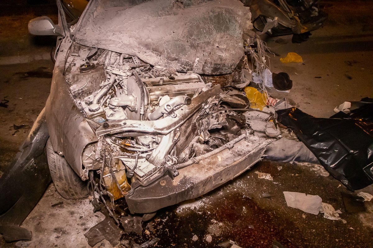 Авария произошла примерно в 23:05