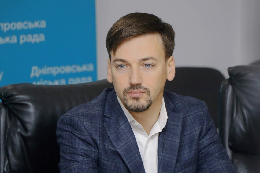 Артем Хмельников